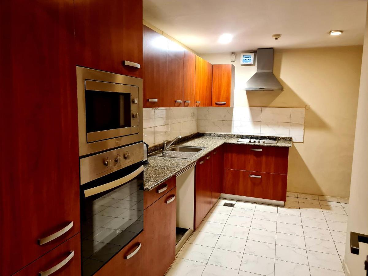 Appartamento Royal Residencia Centaurus Islamabad Esterno foto