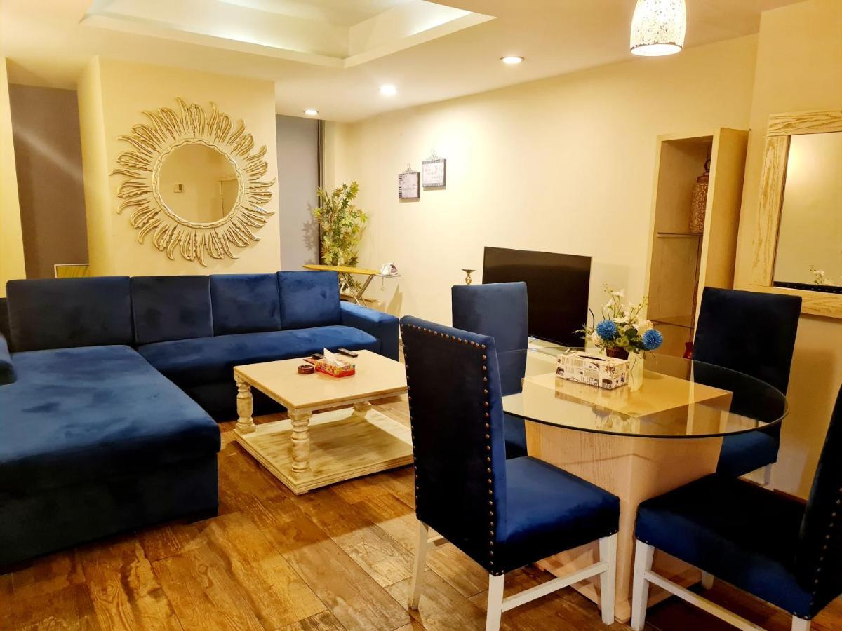 Appartamento Royal Residencia Centaurus Islamabad Esterno foto