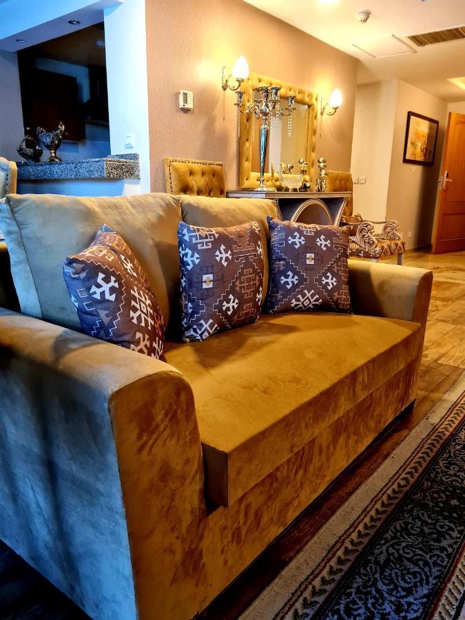 Appartamento Royal Residencia Centaurus Islamabad Esterno foto