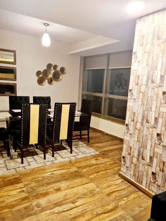 Appartamento Royal Residencia Centaurus Islamabad Esterno foto
