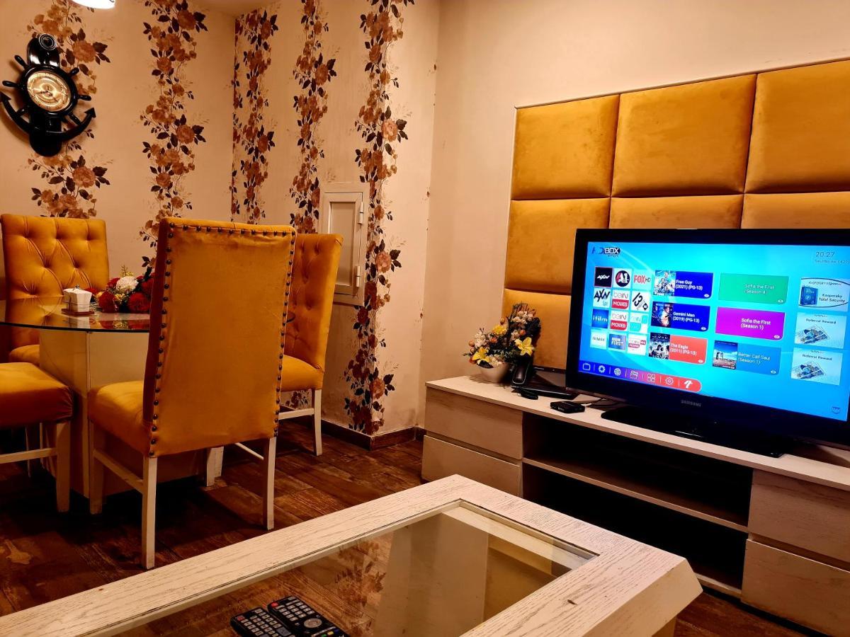Appartamento Royal Residencia Centaurus Islamabad Esterno foto