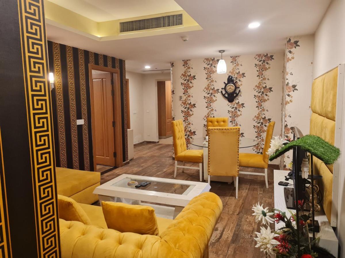 Appartamento Royal Residencia Centaurus Islamabad Esterno foto
