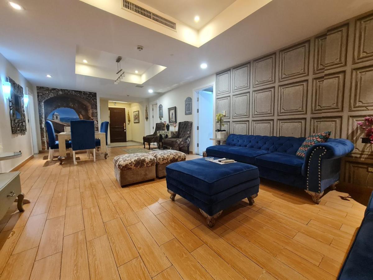 Appartamento Royal Residencia Centaurus Islamabad Esterno foto