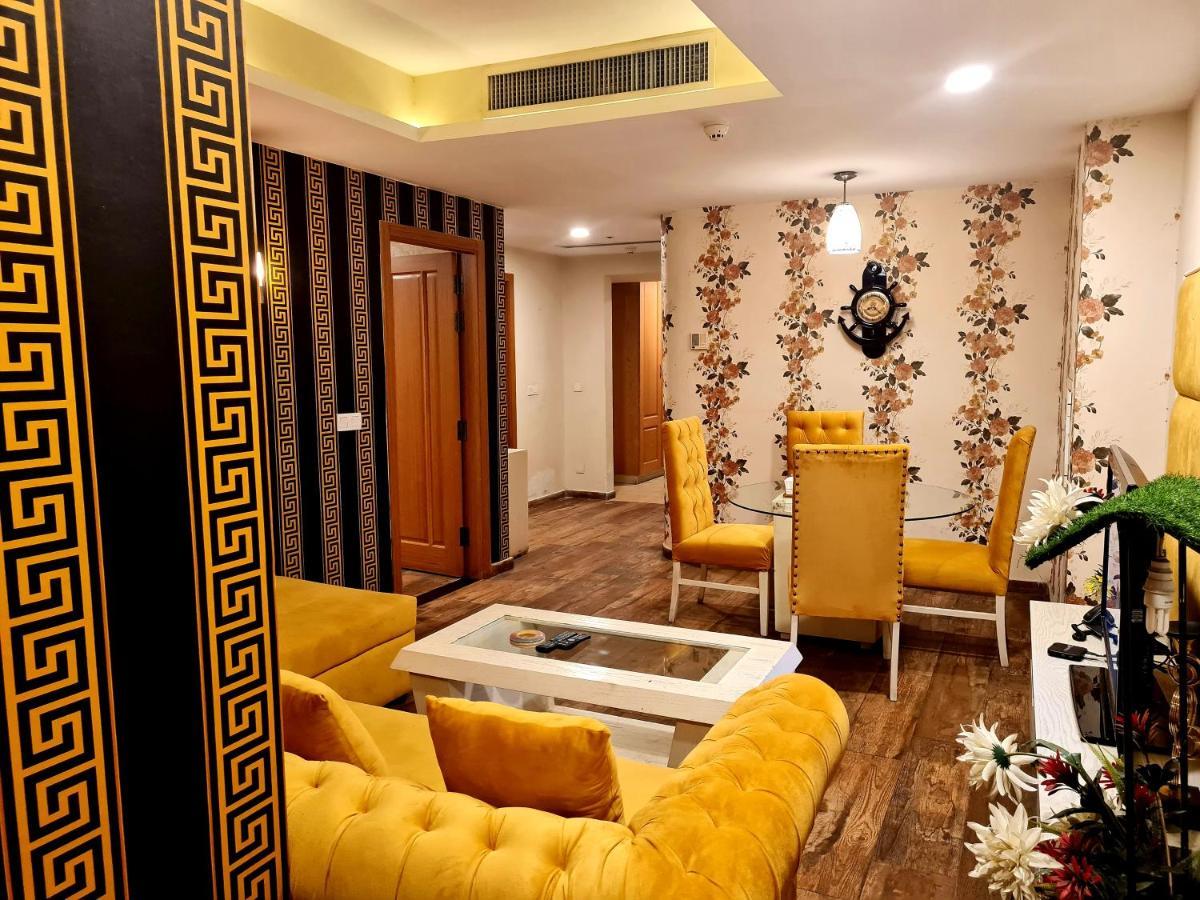 Appartamento Royal Residencia Centaurus Islamabad Esterno foto