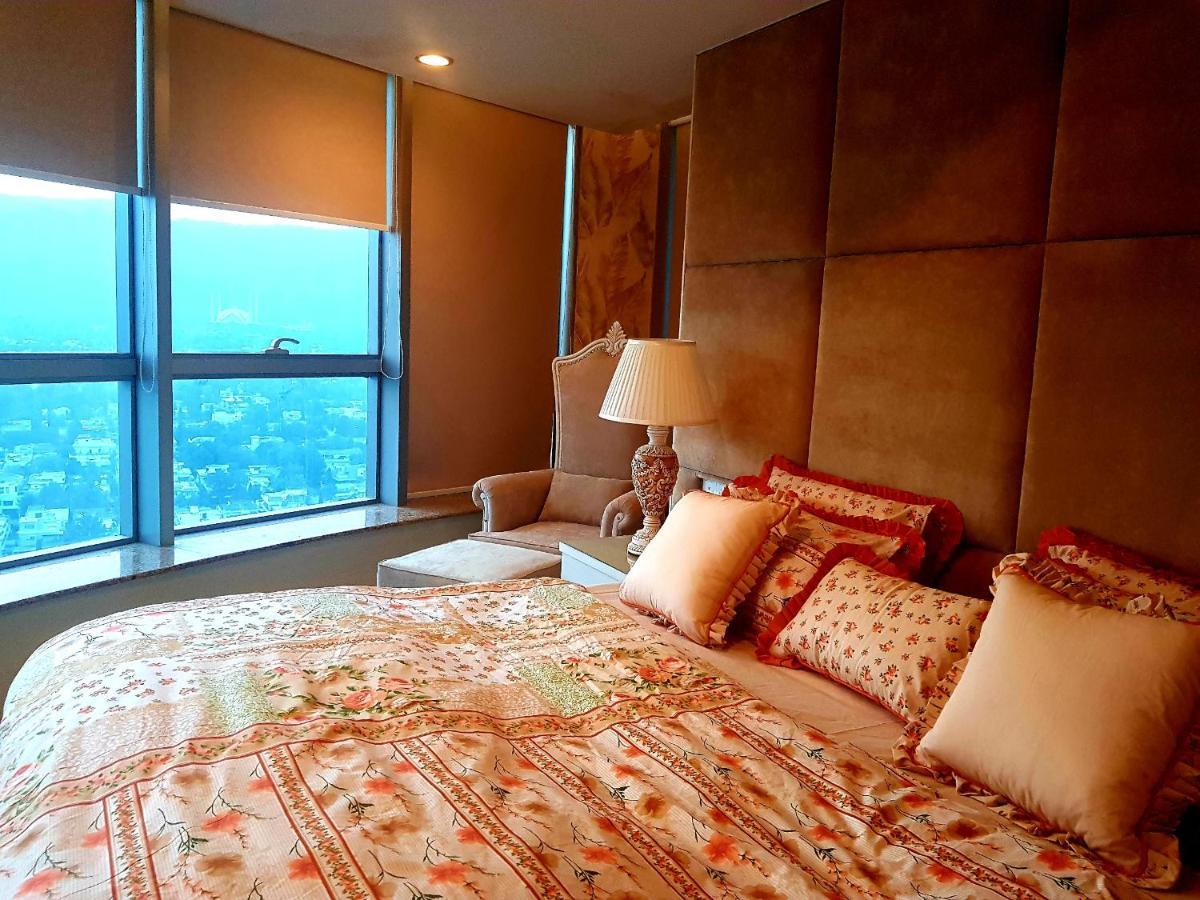 Appartamento Royal Residencia Centaurus Islamabad Esterno foto