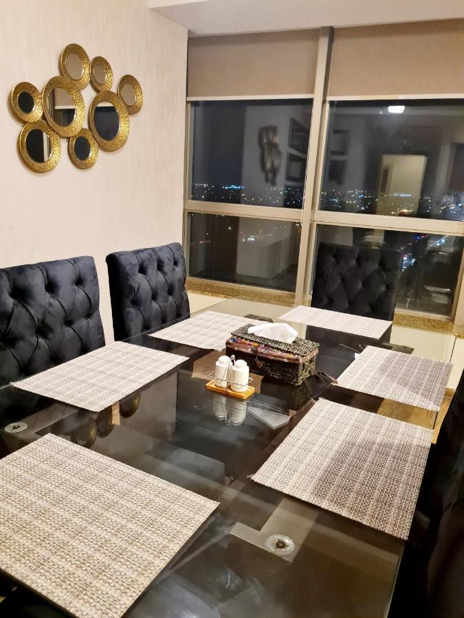 Appartamento Royal Residencia Centaurus Islamabad Esterno foto