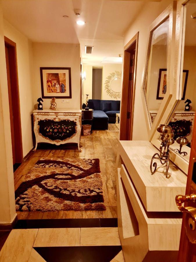 Appartamento Royal Residencia Centaurus Islamabad Esterno foto