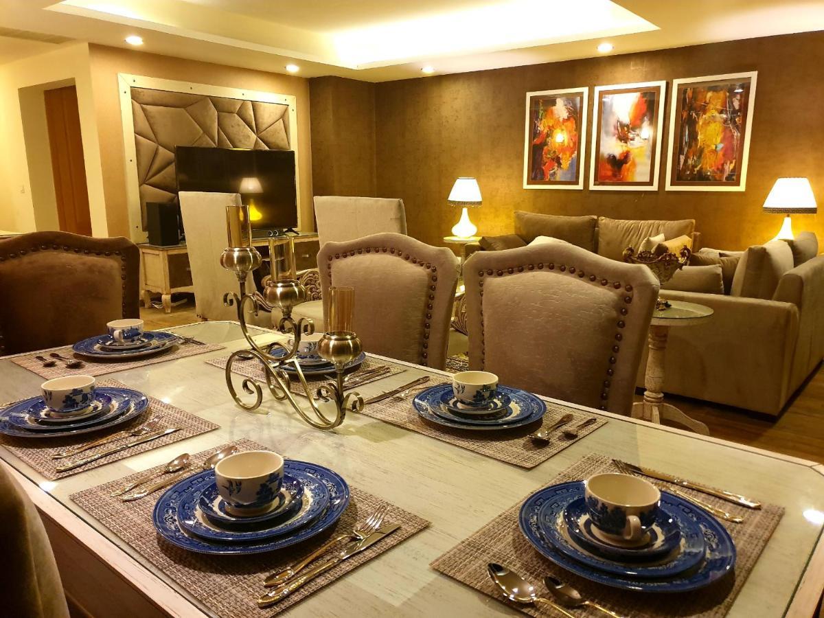 Appartamento Royal Residencia Centaurus Islamabad Esterno foto