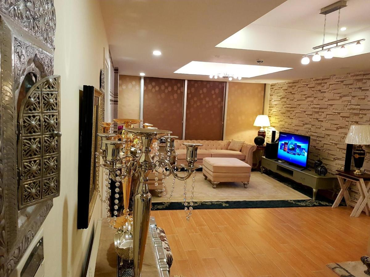 Appartamento Royal Residencia Centaurus Islamabad Esterno foto