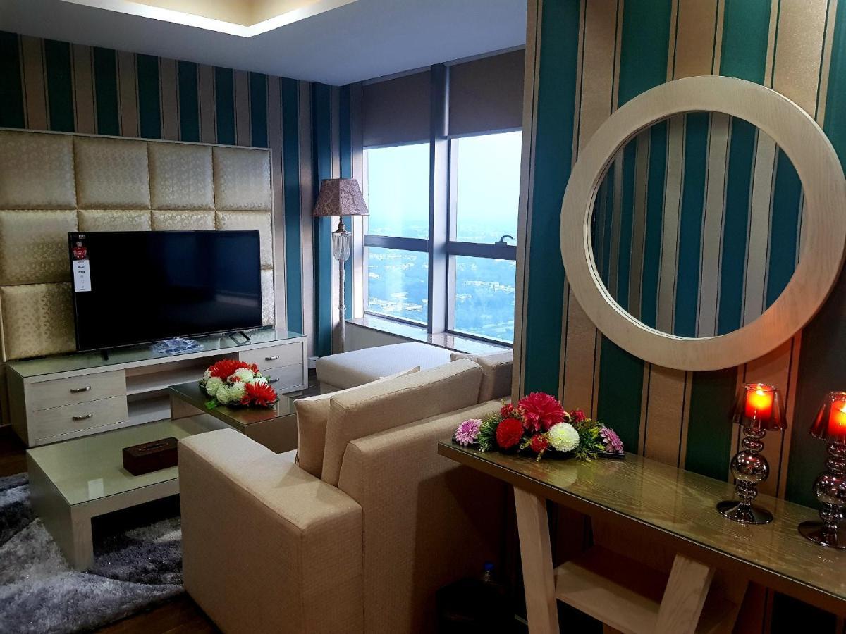 Appartamento Royal Residencia Centaurus Islamabad Esterno foto